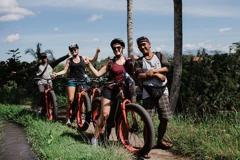 Private Fat Tire E-Bike Tour i Ubud
