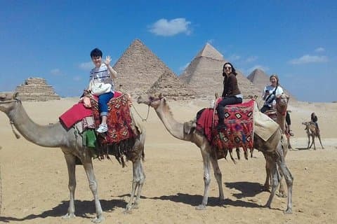 Privat tur: Giza pyramiderne og Saqqara og Memphis & Camel Ride