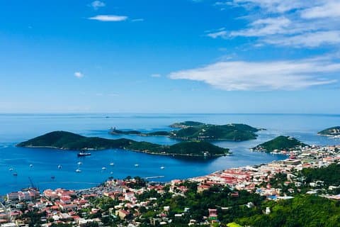 Excursão turística e de natação