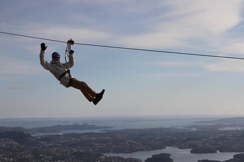 Zipline på Mt Ulriken i Bergen