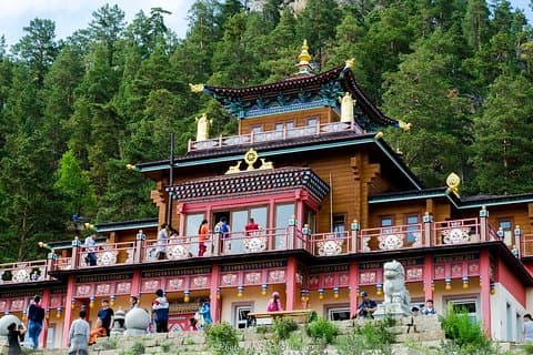 Day Coach Tour of Aglag Buteel Monastery and Meditation Center Including Lunch