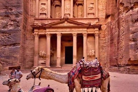 4 Day Tour Petra, Wadi Rum, Aqaba startar från Amman, Döda havet eller flygplatsen