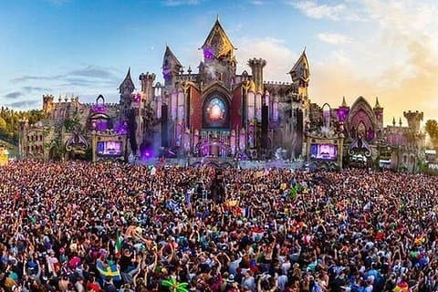 Transfert privé de luxe: Bruxelles à Tomorrowland Boom