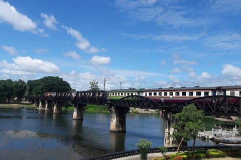Excursion de 2 jours sur la rivière Kwai avec nuit dans un hôtel flottant au départ de Hua Hin