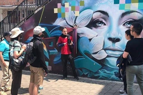 Comuna 13グラフィティツアー