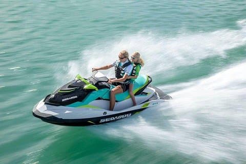 Dobbelt jetski i Playa Chica