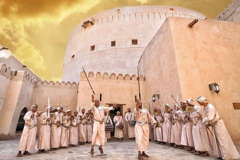 Nizwa hel dag (utendørs og eventyr)