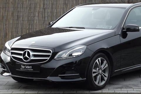 Belfast City UK naar Dublin Airport of Dublin City Private Car Transfer