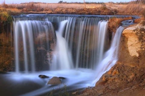 Valley of Whales und Wadi El Rayan Wasserfälle Tagestour ab Kairo