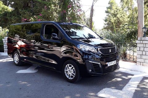 Korfu privat tur til Paleokastritsa, Lakones og olivenolje smak