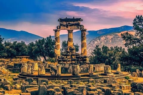 Private 10-hour Tour to Visit Delphi from Athens with Pick Up and Drop Off