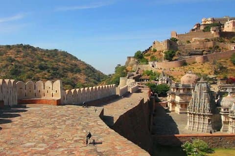 Same Day Excursion To Kumbhalgarh Fort & Ranakpur Jain Temple From Udaipur