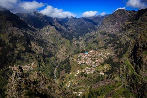 Private Valley of the Nuns and Skywalk Tour