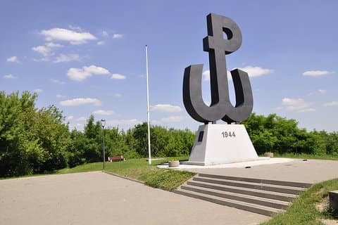 Zweiter Weltkrieg Warschau Altstadt, Militärfriedhof Spaziergang