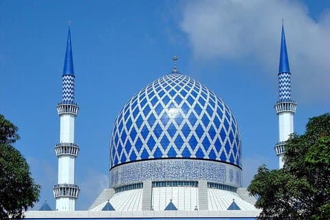 Batu Caves And Blue Mosque Tour From Kuala Lumpur
