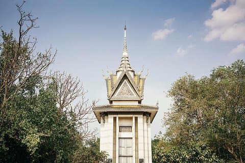 Phnom Penh Tour of Remembrance Private Full Day Guided Tour