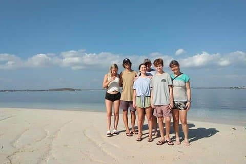 2D/1N (Hostel) Backpacker Lombok Tour Package