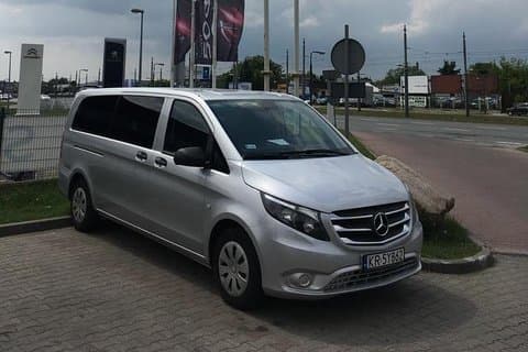 Traslado internacional desde Cracovia (aeropuerto) a Bratislava