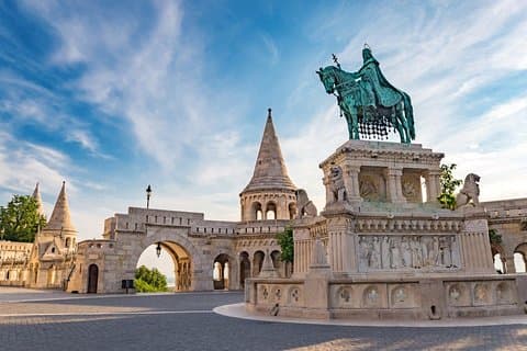 Transfer privato di sola andata - Praga a Budapest - fino a 7 passeggeri