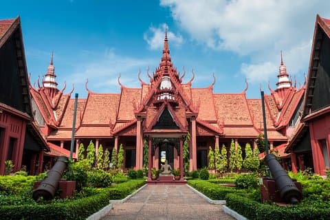 Beautiful Phnom Penh Capital City Tour