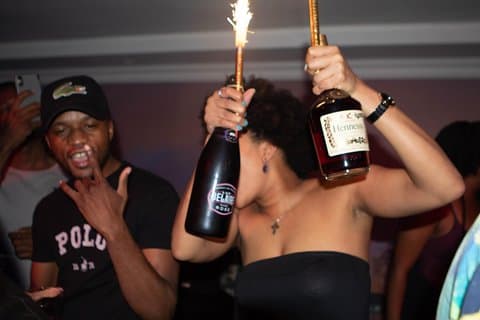 Amapiano & Afrobeats nattelivsoplevelse i Johannesburg