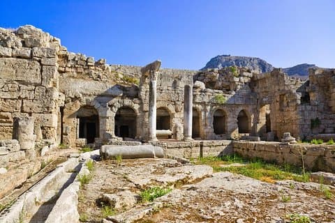 Visite privée: visite d'une demi-journée de l'ancienne Corinthe au départ d'Athènes