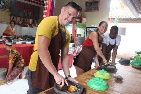 Balinesiska Ubud matlagning skola (9 maträtter matlagning och marknadstur)