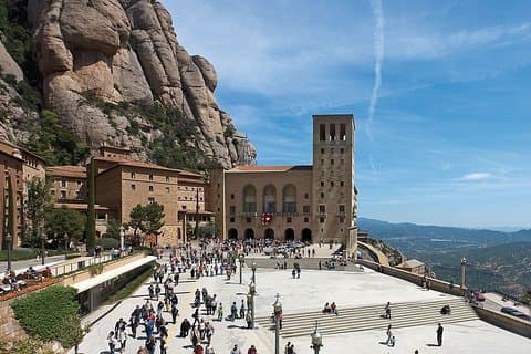 Montserrat Basilica & Black Madonna Tour – Private or Group Guide