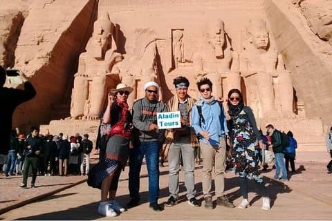 Excursión de día completo a Abu Simbel desde Asuán