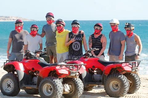 ATV-tur i Migrino : Strandpromenader, sanddyner och berg