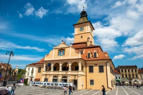 Privé volledige dagtrip naar Peles & Bran (Dracula's) kastelen en Brasov