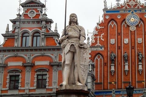 Join-in Shore Excursion: Sightseeing Tour of Riga