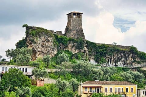 Dagstur till Kruje & Shkoder/ Med Tirana Dagsturer