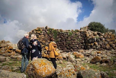 Visita arqueológica do Nuraghe Arrubiu em Orroli