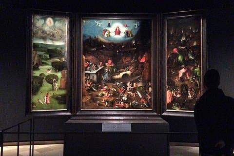 Privérondleiding door de galerij van de Academie voor Schone Kunsten met een kunsthistoricus