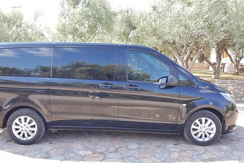 Traslado privado desde el área de Monemvasia y Neapoli a Kalamata / KalamataAirport / Pylos