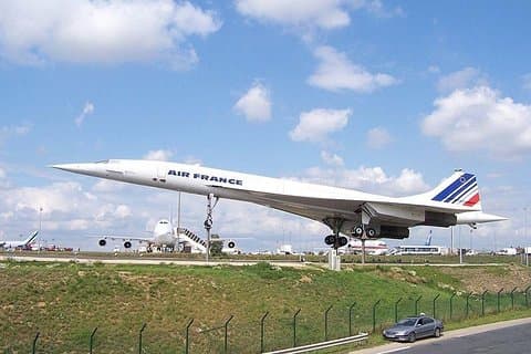 Trasferimento in furgone privato dall'aeroporto CDG a Parigi