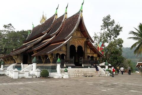 Privat tur Luang prabang till slätten av burkar