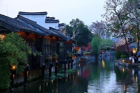 Selbstgeführte Tour durch die antike Wasserstadt Nanxun mit privatem Transfer von Shanghai