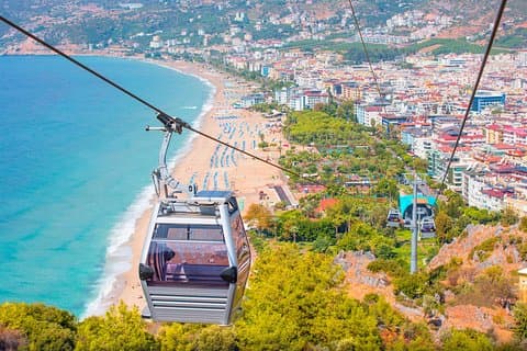 Alanya-tur med svævebane, bådtur og frokost på Dimcay