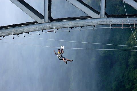 Tandem-lynlås (Foofie Slide) Victoria Falls Bridge.