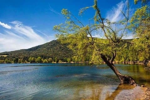 Viagem privada de um dia de Fez às cidades do Médio Atlas