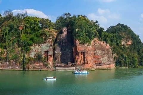 Privédagtrip: Leshan Giant Buddha & Emeishan Scenic Resort
