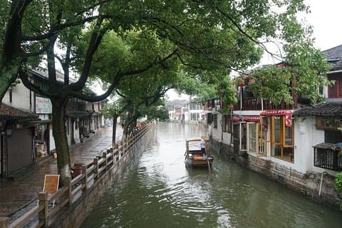 Guidad halvdagstur i Zhujiajiao Water Town från Shanghai