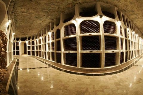 Tour della cantina Cricova di 4 ore con degustazione