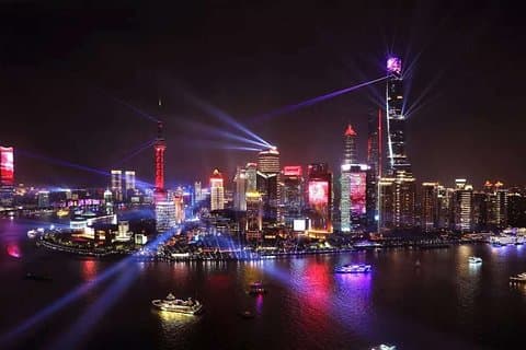 Tour notturno privato di Shanghai con cena Dim Sum