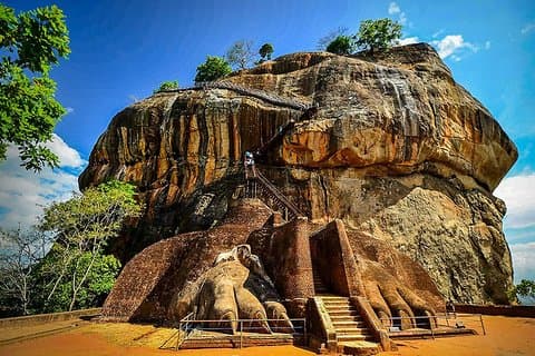 Hop-on hop-off tour van een hele dag door Sigiriya vanuit Kandy met lunch