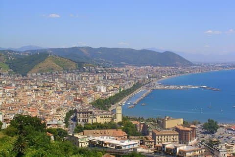 From Salerno: Pompeii Archaeological Park with Expert Guide