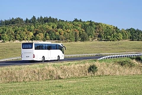 Traslado en autobús de 50 asientos desde Milán a Venecia