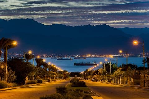 2-netters privat Jordan-perletur: Petra, Wadi Rum og Aqaba fra Amman